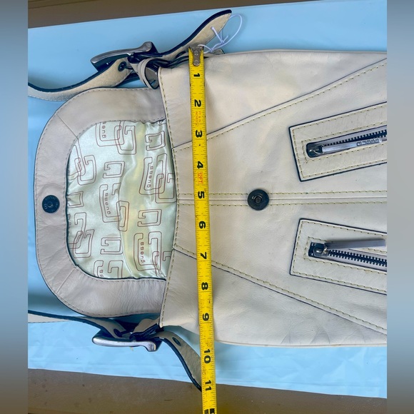 Guess messenger bag envelope style - Picture 5 of 14